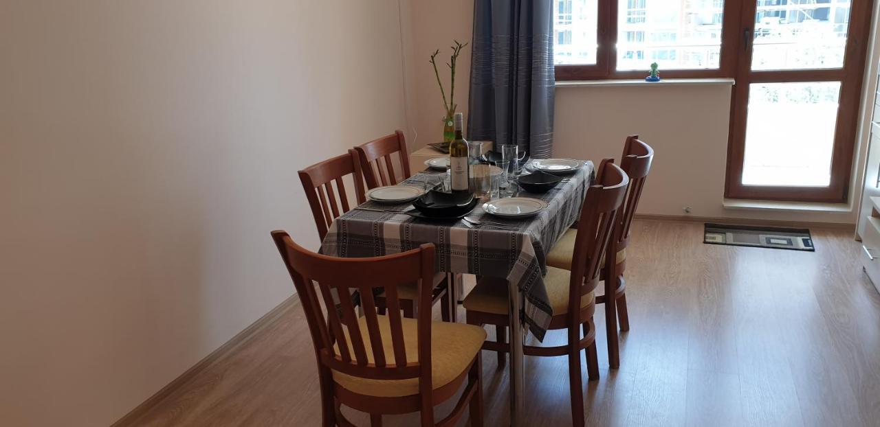 Family Holiday Apartments Breez 1 Várna Kültér fotó