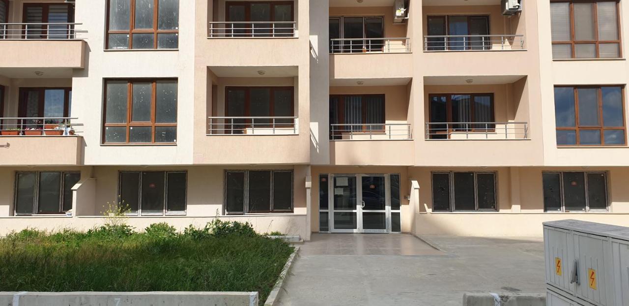 Family Holiday Apartments Breez 1 Várna Kültér fotó